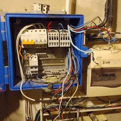 Trabajo de Full Service Pinamar: tablero eléctrico