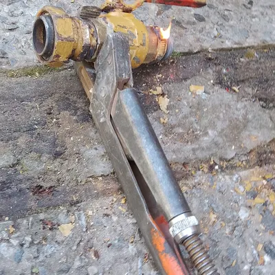 Trabajo de Full Service Pinamar: conexión de gas